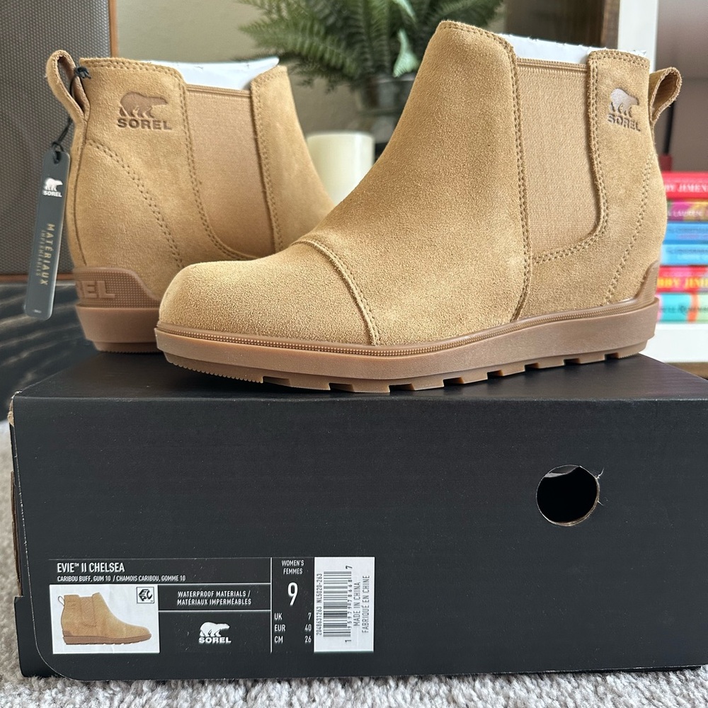 Sorel Evie II Chelsea Booties - Caribou Buff, Gum